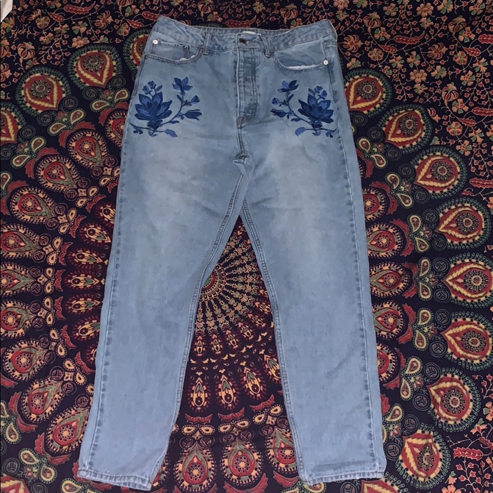 flower embroidery jeans